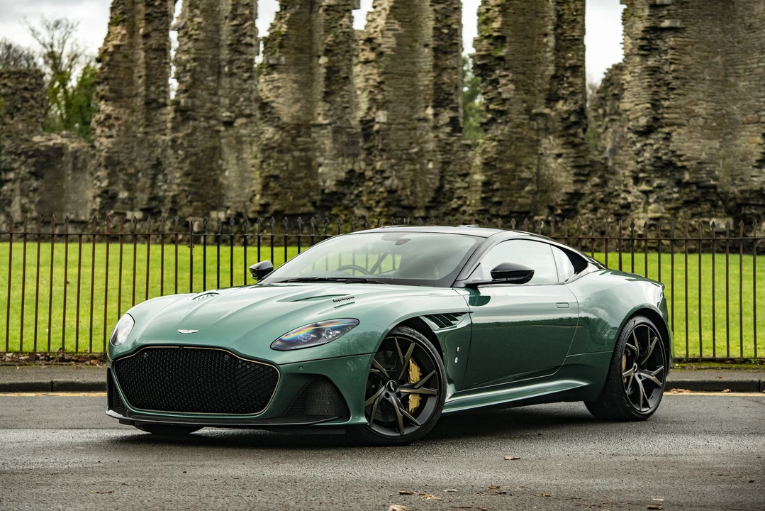 2019 Aston Martin DBS Superleggera - Image 28 of 31