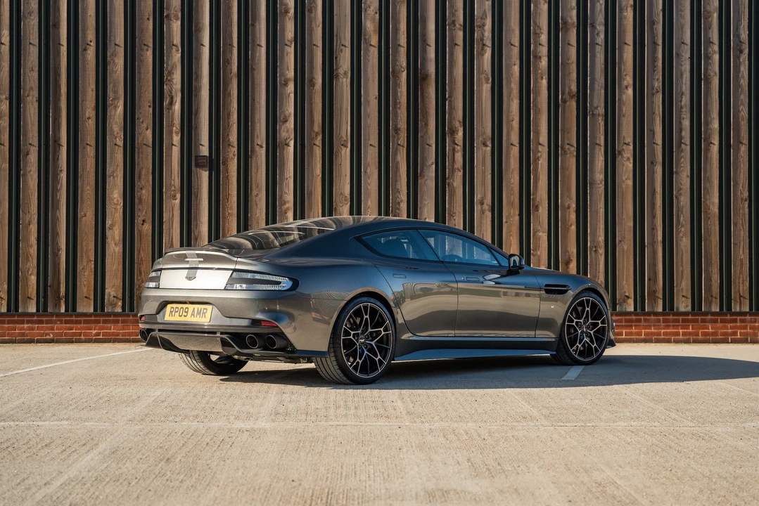 2019 Aston Martin Rapide - Image 23 of 31