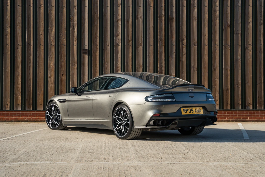 2019 Aston Martin Rapide - Image 29 of 31