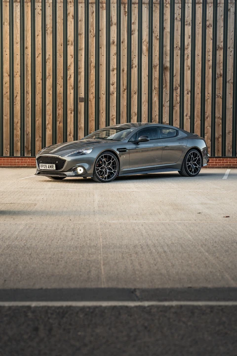 2019 Aston Martin Rapide - Image 11 of 31