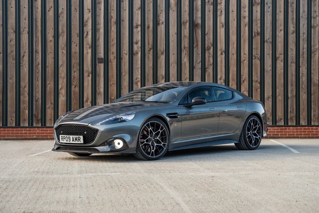 2019 Aston Martin Rapide - Image 12 of 31
