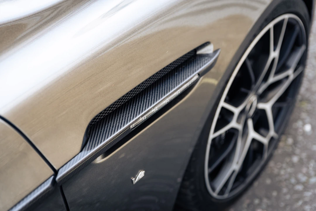 2019 Aston Martin Rapide - Image 29 of 31