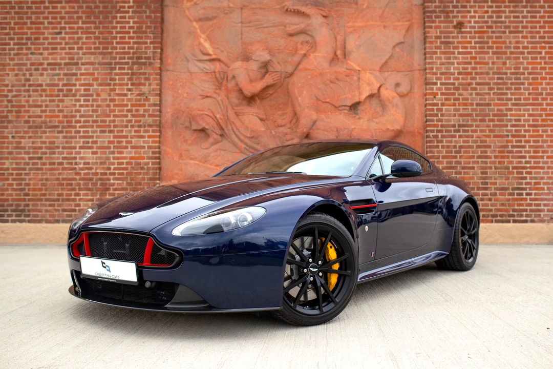 2019 Aston Martin V8 Vantage (2019+) - Image 2 of 31