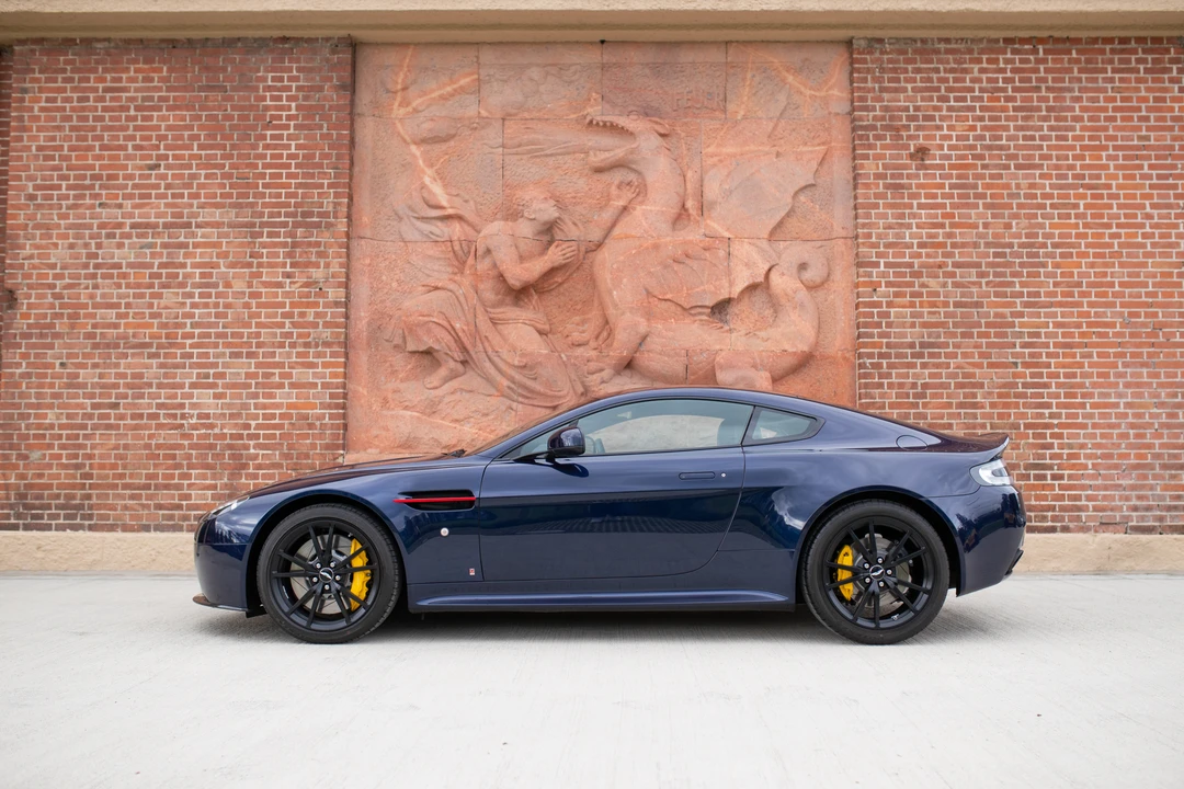 2019 Aston Martin V8 Vantage (2019+) - Image 5 of 31