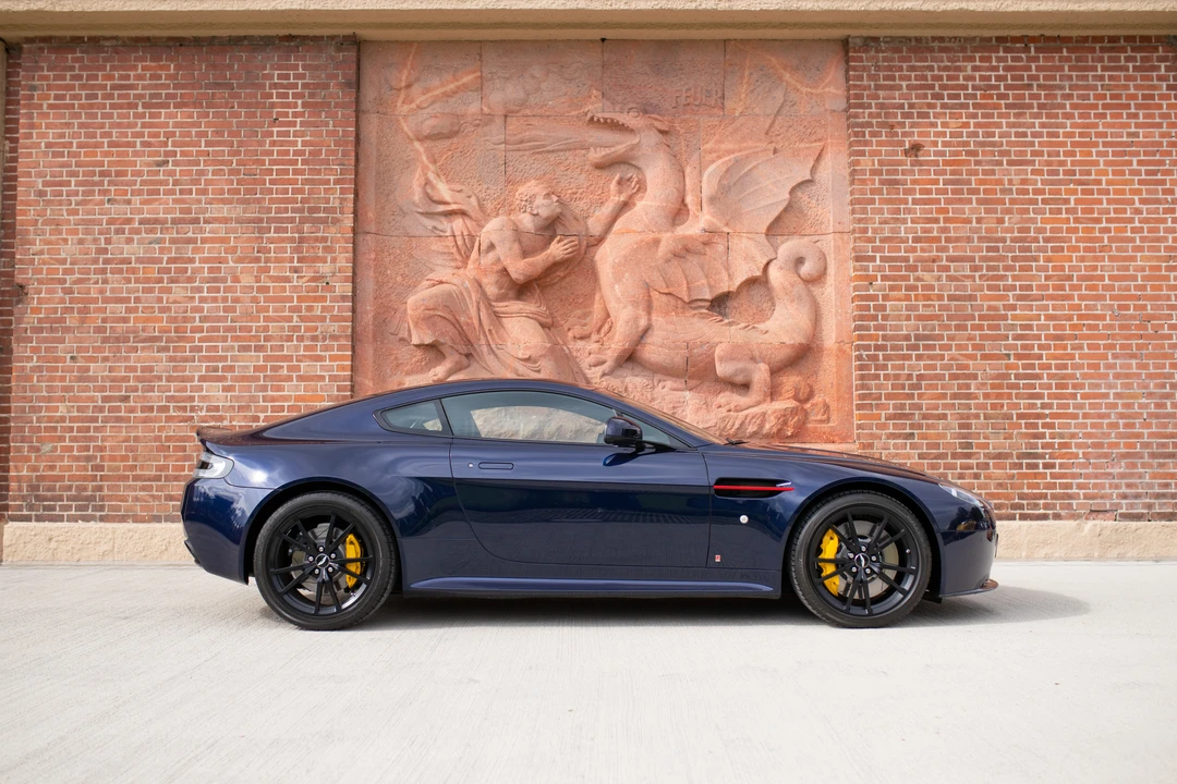 2019 Aston Martin V8 Vantage (2019+) - Image 9 of 31
