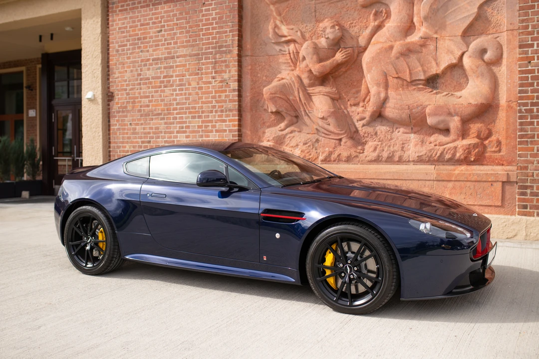 2019 Aston Martin V8 Vantage (2019+) - Image 10 of 31