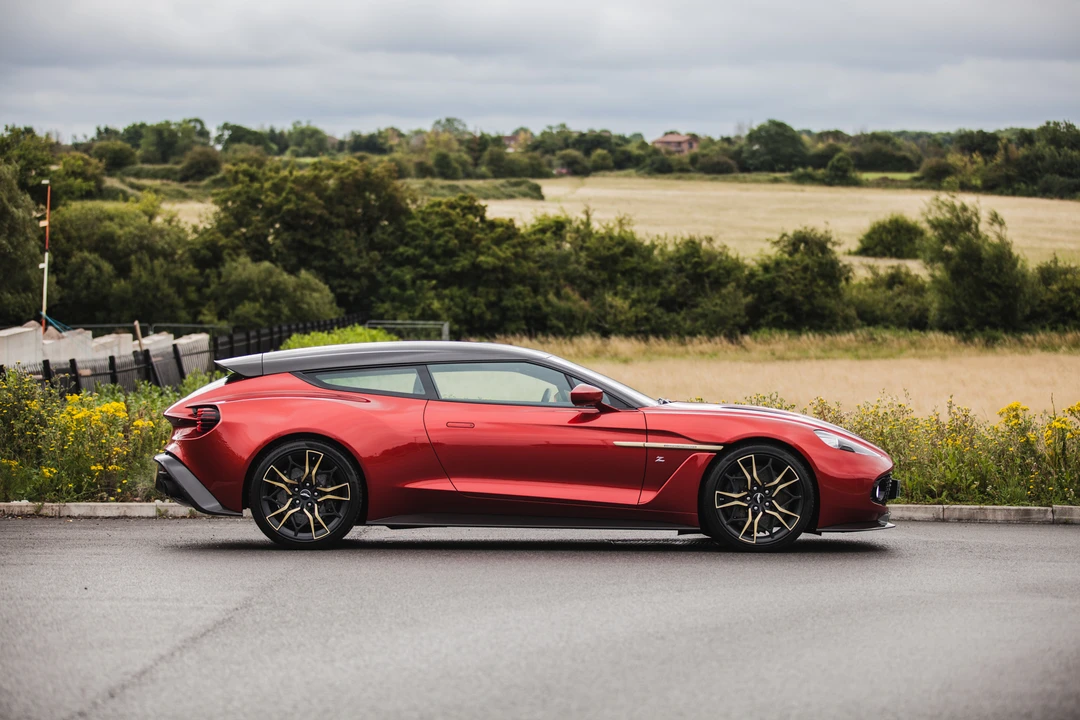 2019 Aston Martin Vanquish 2nd Gen - Image 9 of 31
