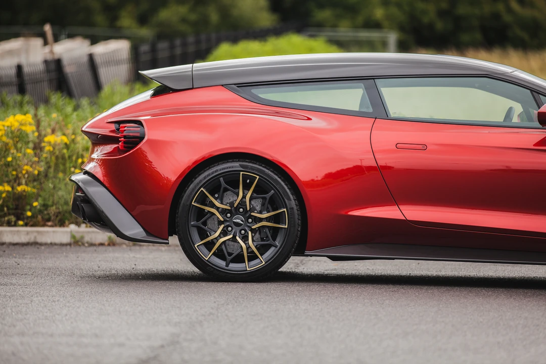 2019 Aston Martin Vanquish 2nd Gen - Image 11 of 31