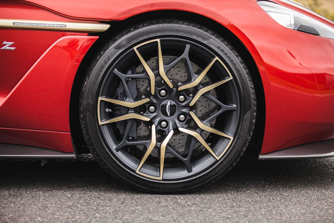 2019 Aston Martin Vanquish 2nd Gen - Image 16 of 31
