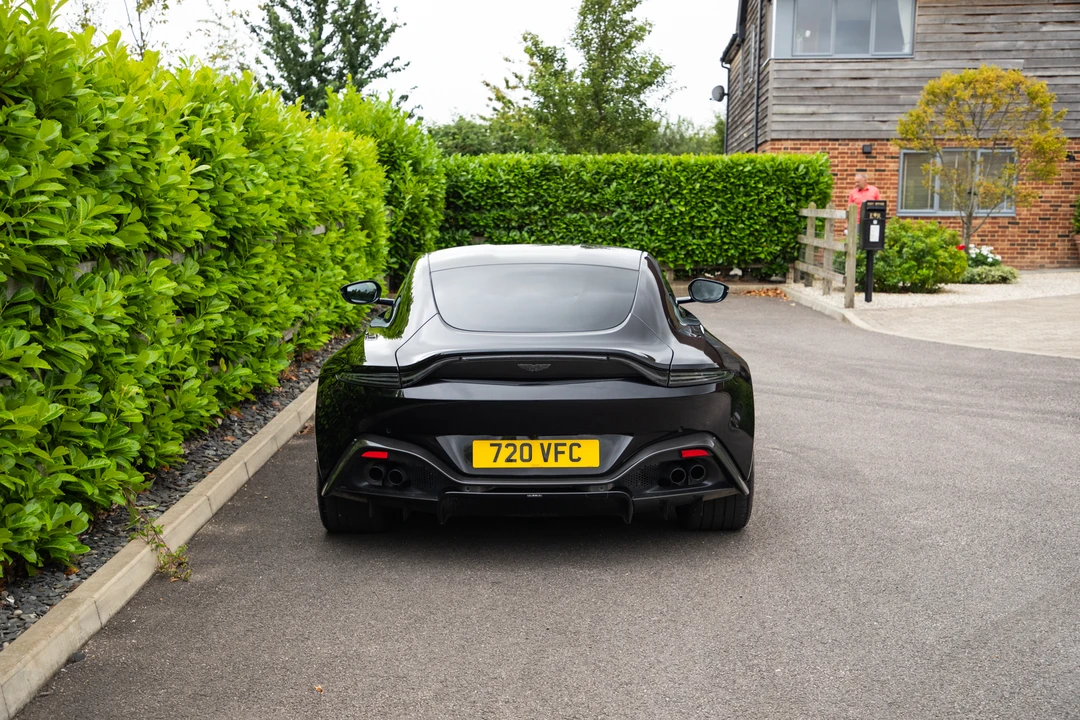 2019 Aston Martin V8 Vantage (2019+) - Image 14 of 31