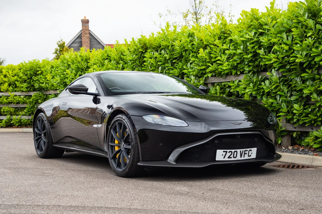 2019 Aston Martin V8 Vantage (2019+) - Image 2 of 31