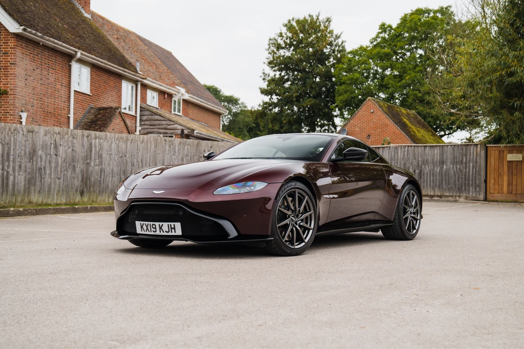 2019 Aston Martin V8 Vantage (2019+) - Image 10 of 31