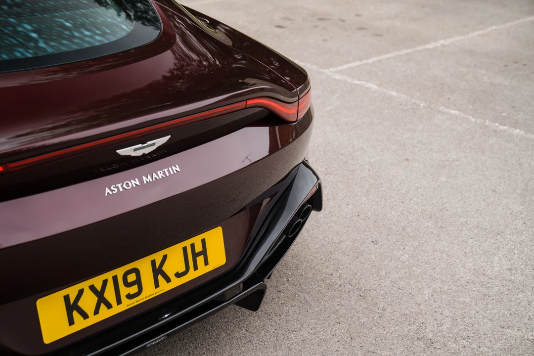 2019 Aston Martin V8 Vantage (2019+) - Image 25 of 31