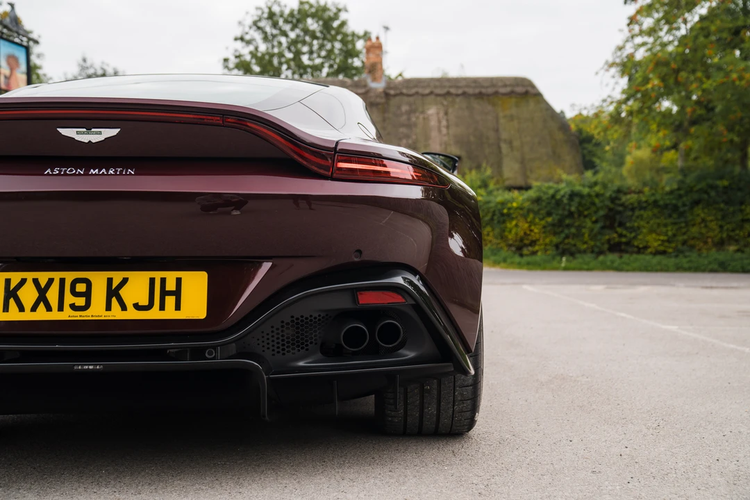 2019 Aston Martin V8 Vantage (2019+) - Image 28 of 31