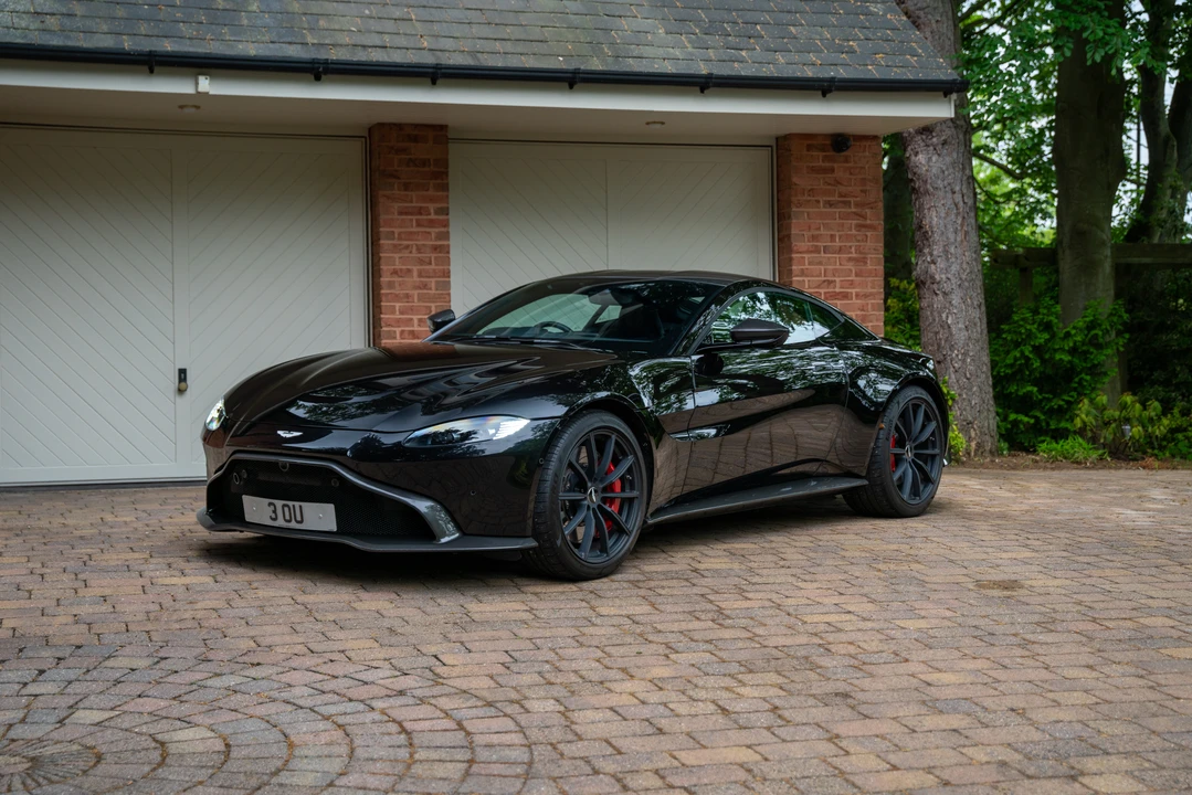 2019 Aston Martin V8 Vantage (2019+) - Image 10 of 31