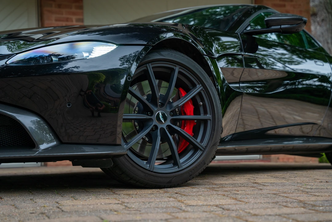 2019 Aston Martin V8 Vantage (2019+) - Image 29 of 31