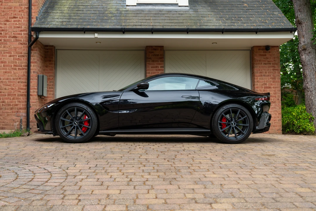 2019 Aston Martin V8 Vantage (2019+) - Image 16 of 31