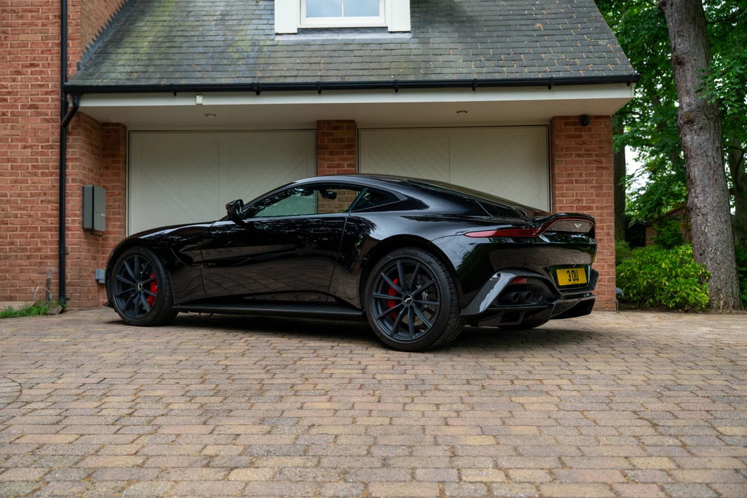 2019 Aston Martin V8 Vantage (2019+) - Image 8 of 31