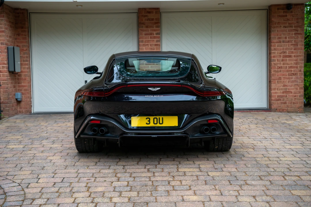 2019 Aston Martin V8 Vantage (2019+) - Image 14 of 31