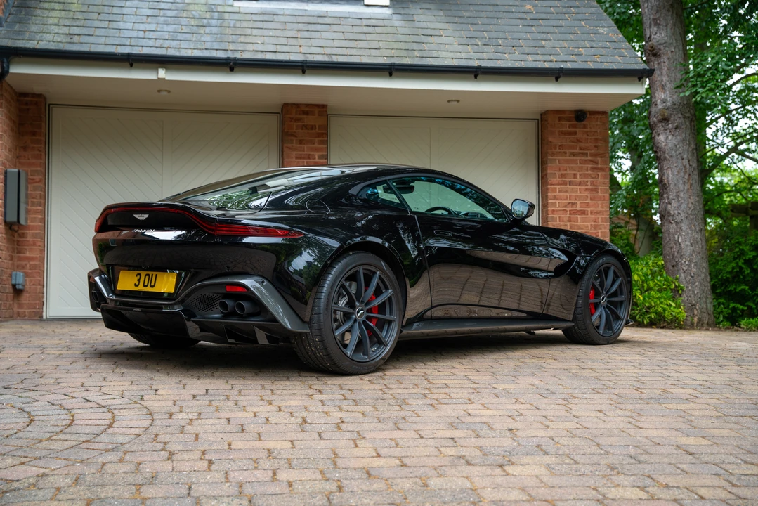 2019 Aston Martin V8 Vantage (2019+) - Image 6 of 31