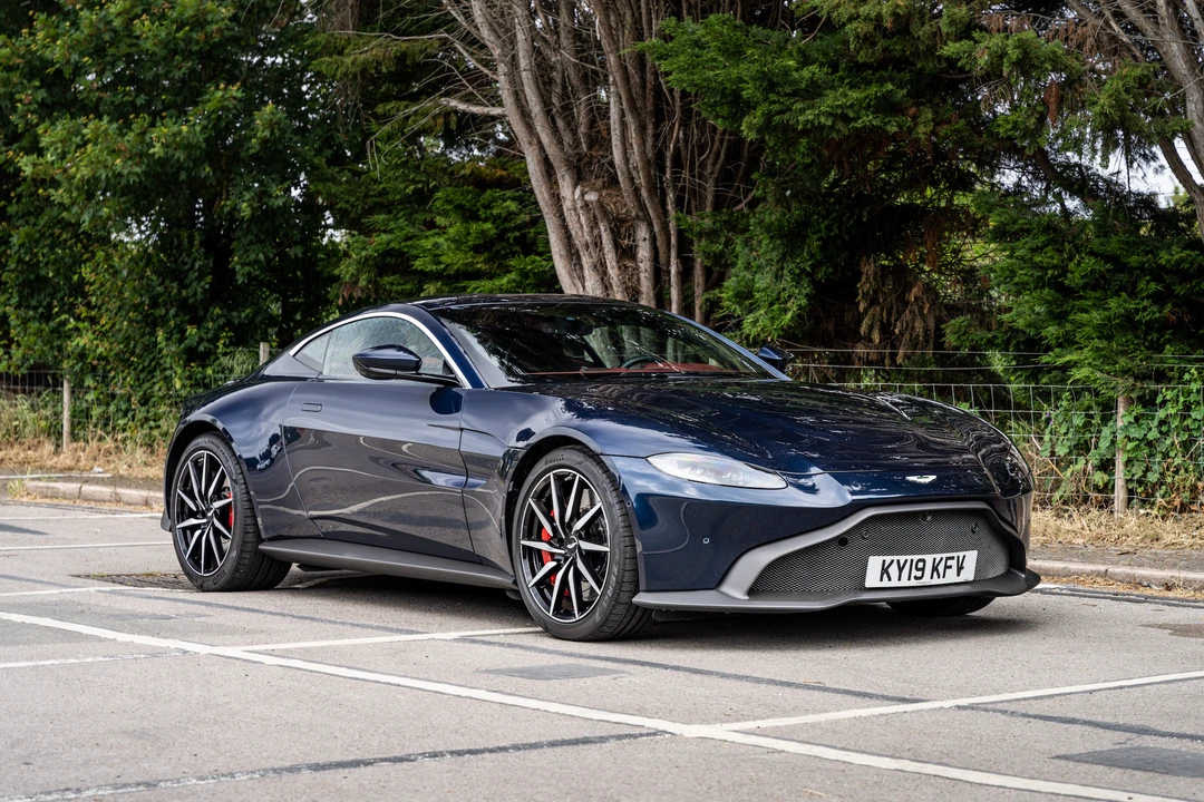 2019 Aston Martin V8 Vantage (2019+) - Image 10 of 31