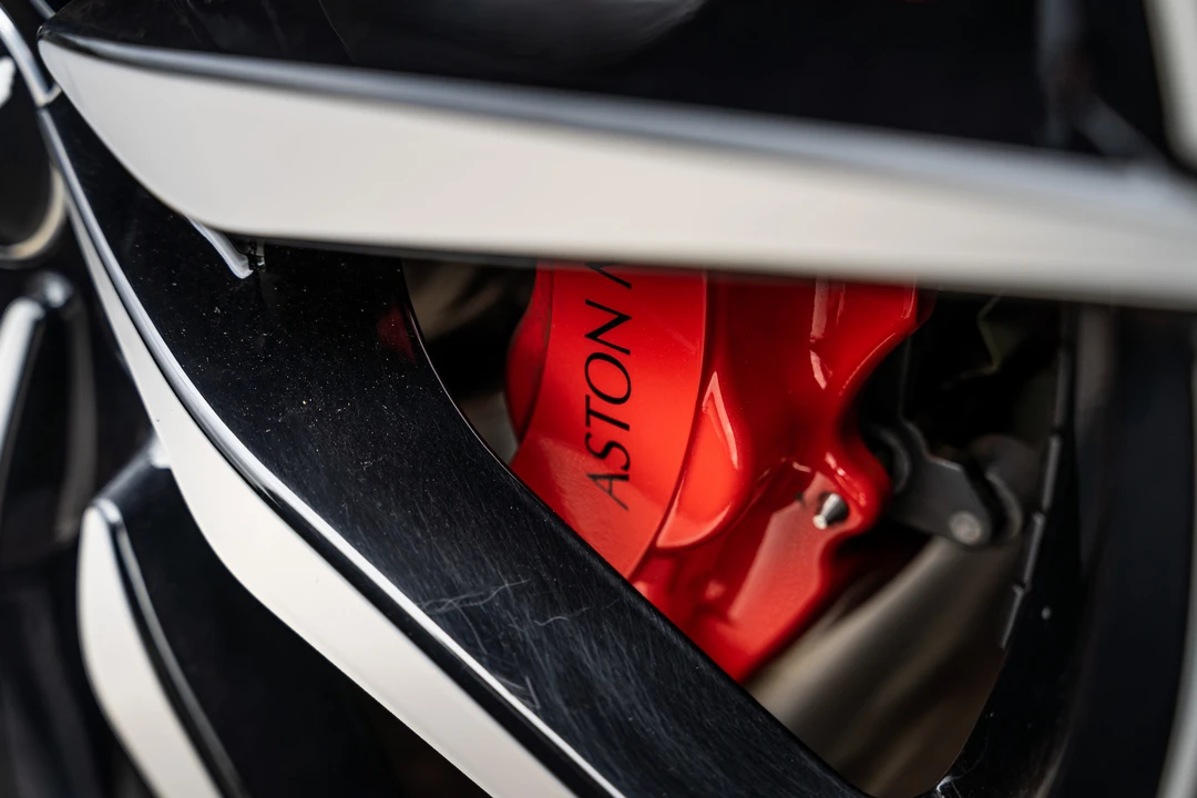 2019 Aston Martin V8 Vantage (2019+) - Image 29 of 31