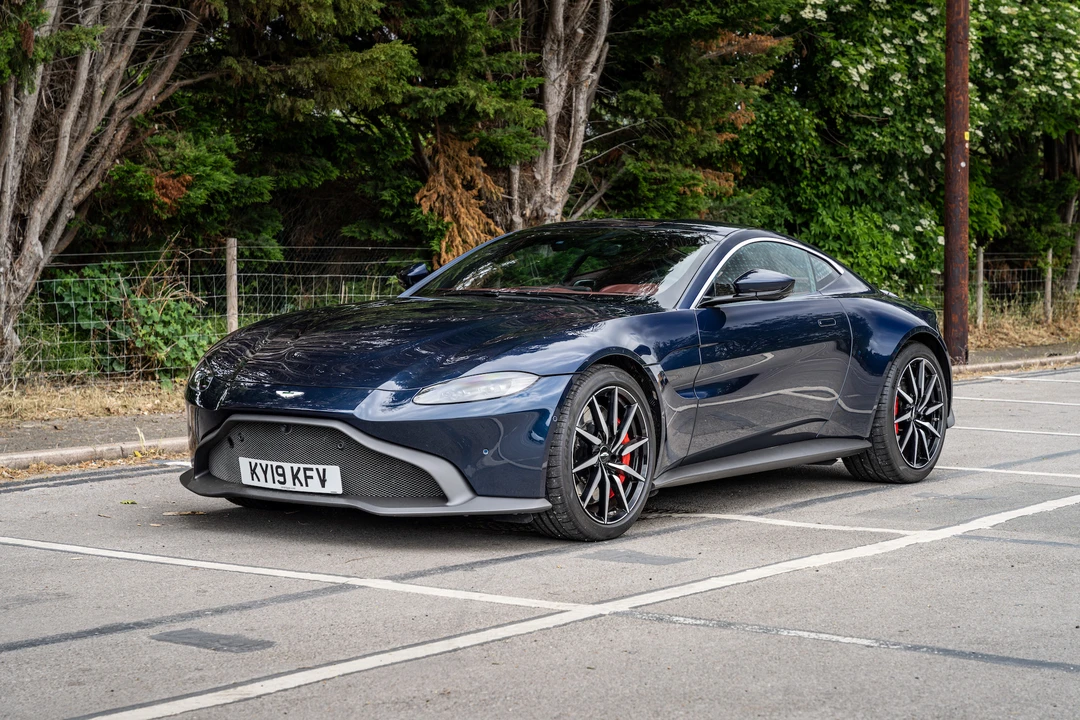 2019 Aston Martin V8 Vantage (2019+) - Image 13 of 31