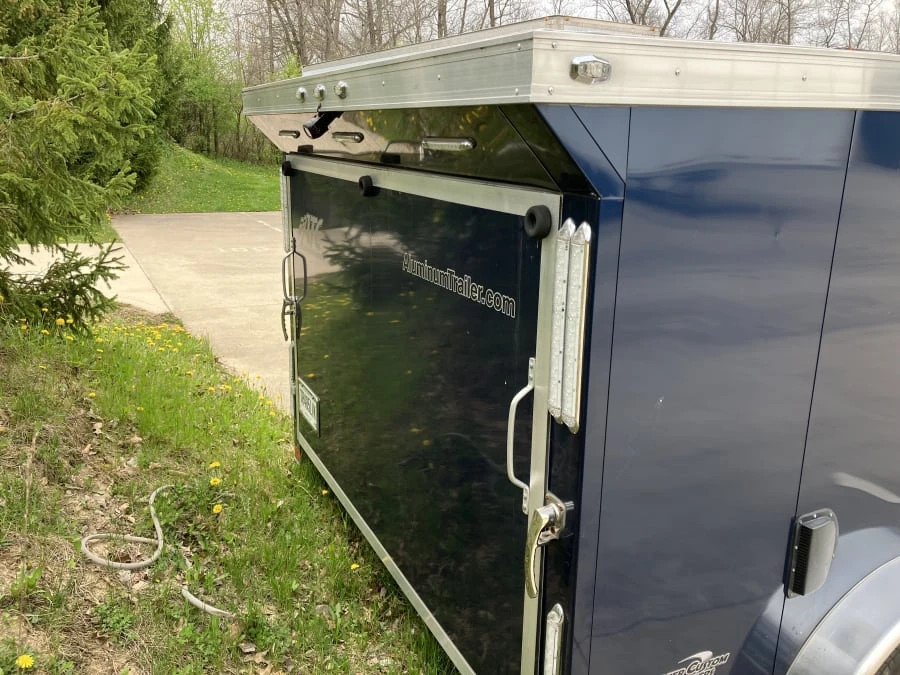 2019 - Image 7 of 13