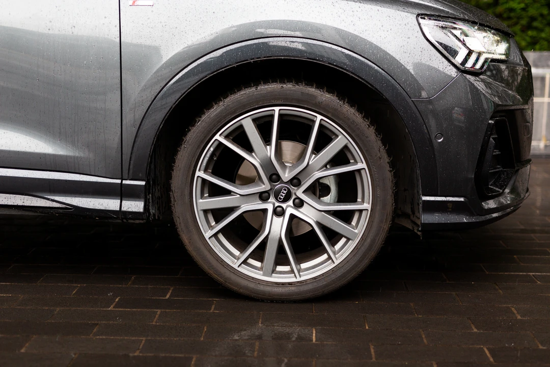 2019 Audi F3 Q3 - Image 16 of 31