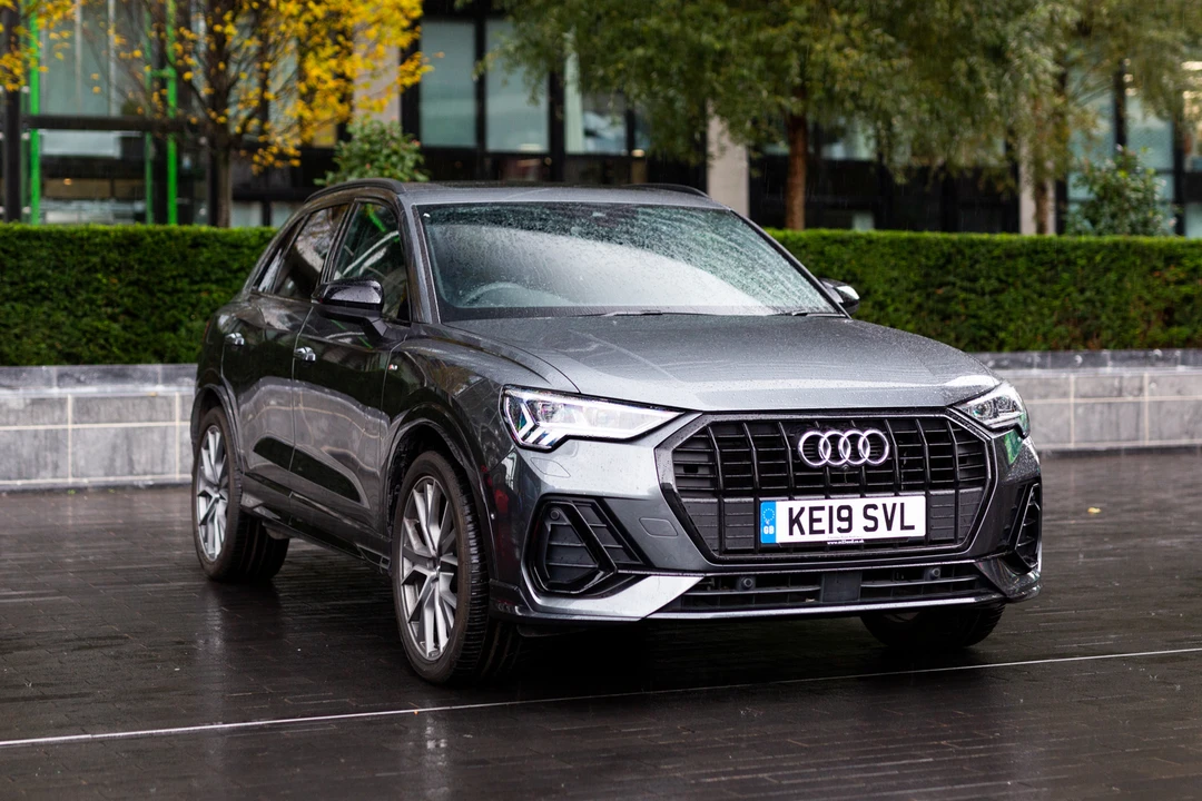 2019 Audi F3 Q3 - Image 2 of 31