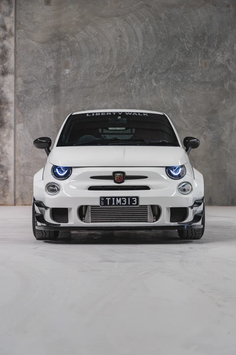 2019 Abarth - Image 26 of 31