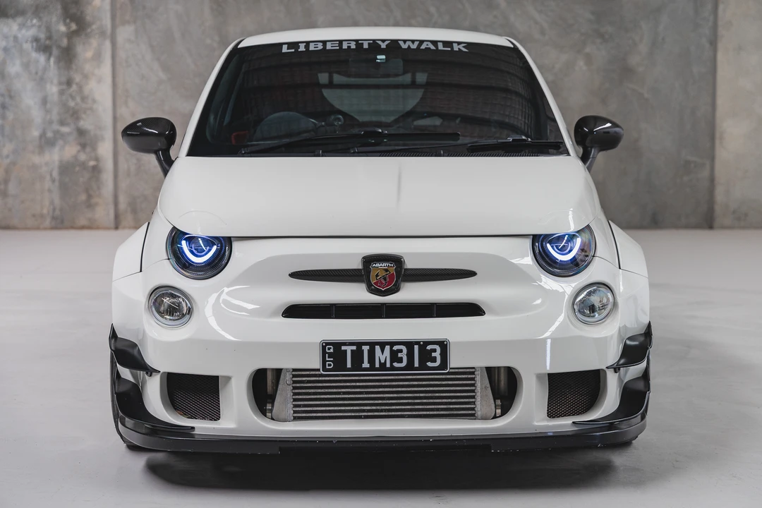 2019 Abarth - Image 2 of 31