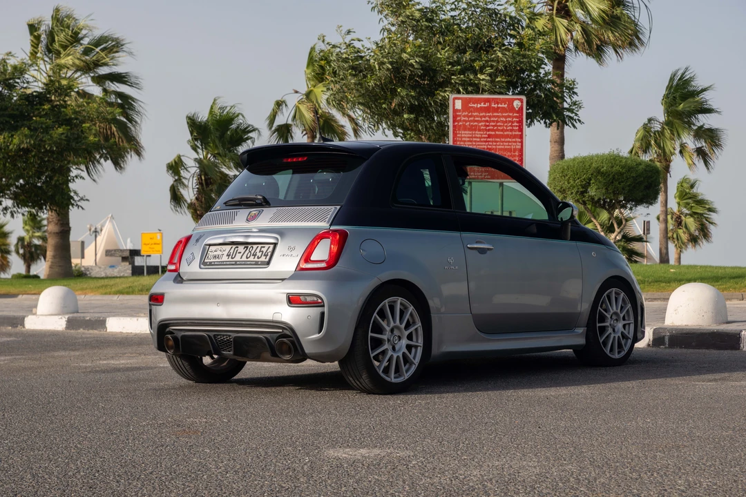 2019 Fiat Abarth 500 - Image 5 of 31