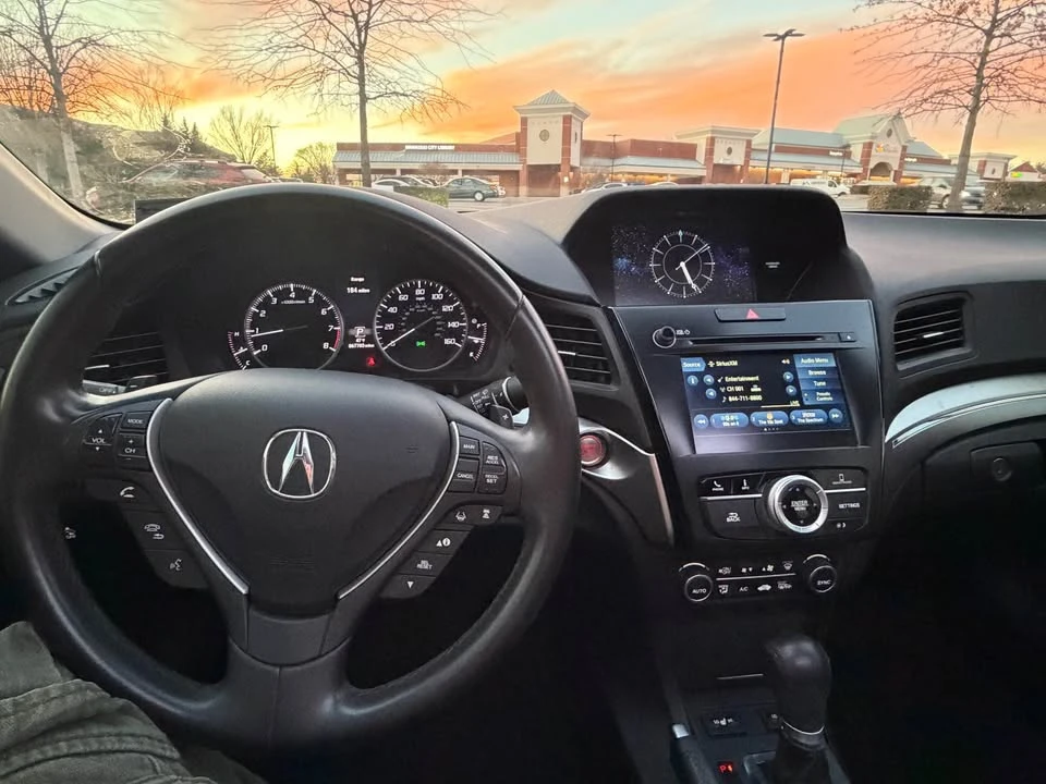 2019 Acura ILX - Image 8 of 14