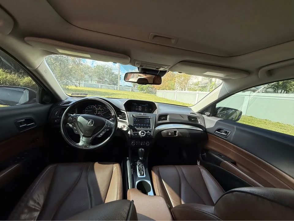 2019 Acura ILX - Image 10 of 17