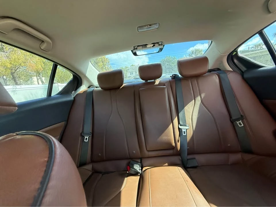2019 Acura ILX - Image 12 of 17