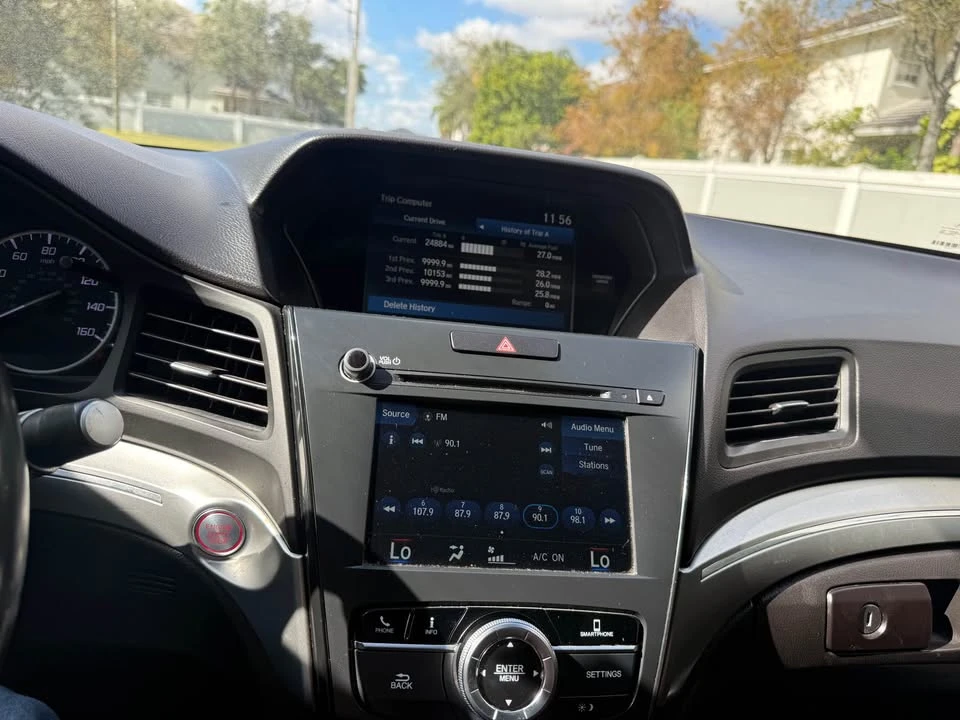 2019 Acura ILX - Image 15 of 17