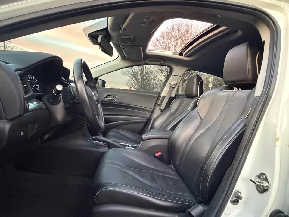 2019 Acura ILX - Image 7 of 14