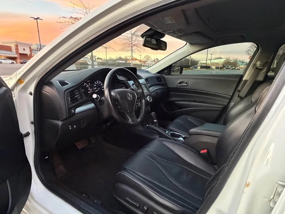 2019 Acura ILX - Image 6 of 14