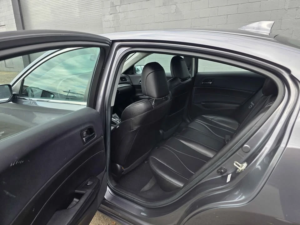2019 Acura ILX - Image 10 of 15