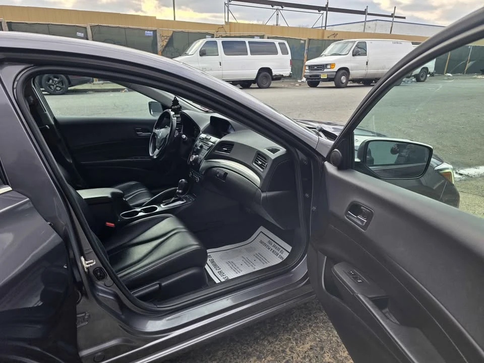 2019 Acura ILX - Image 9 of 15