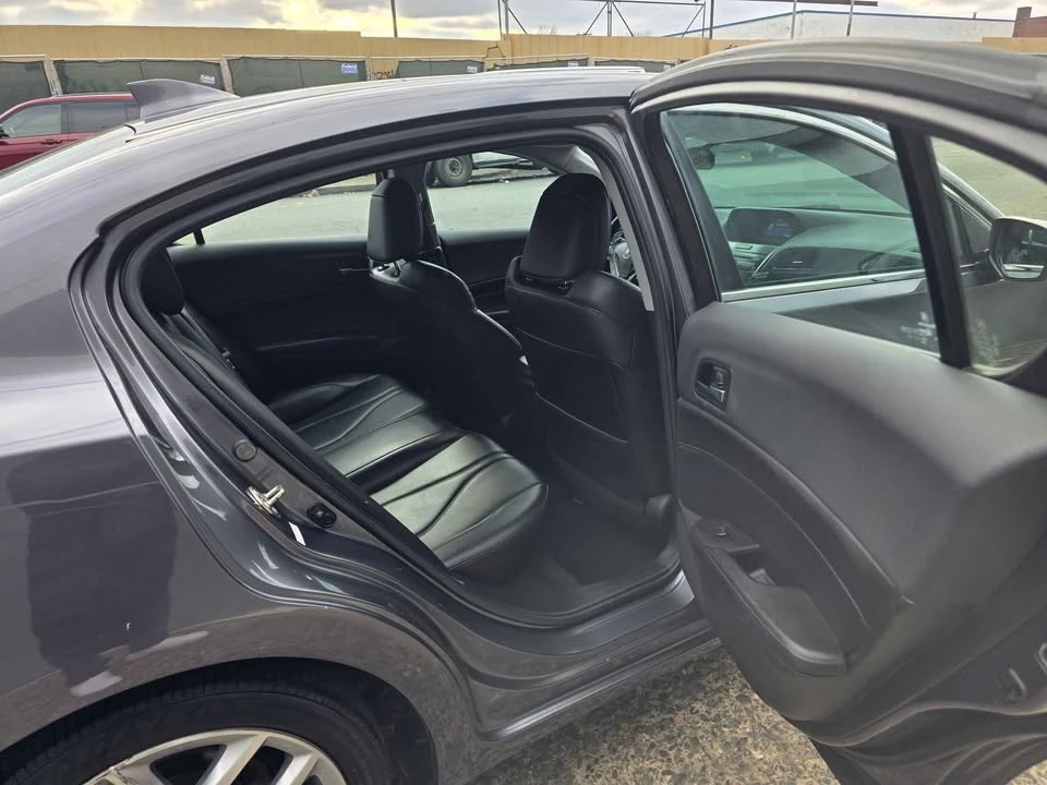 2019 Acura ILX - Image 8 of 15