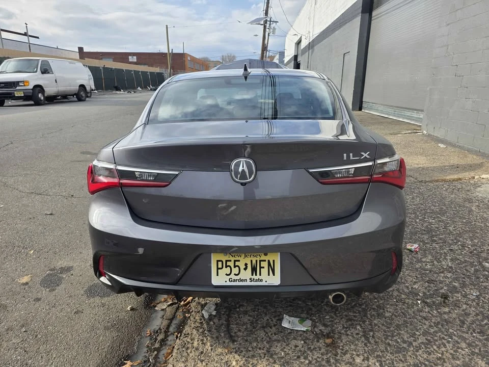 2019 Acura ILX - Image 4 of 15