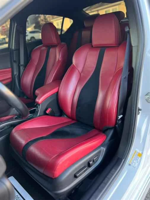 2019 Acura ILX - Image 11 of 18