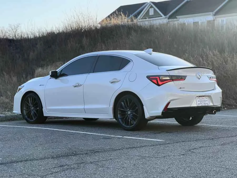 2019 Acura ILX - Image 5 of 18