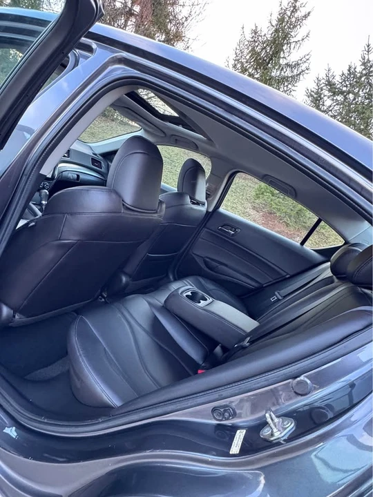 2019 Acura ILX - Image 10 of 12