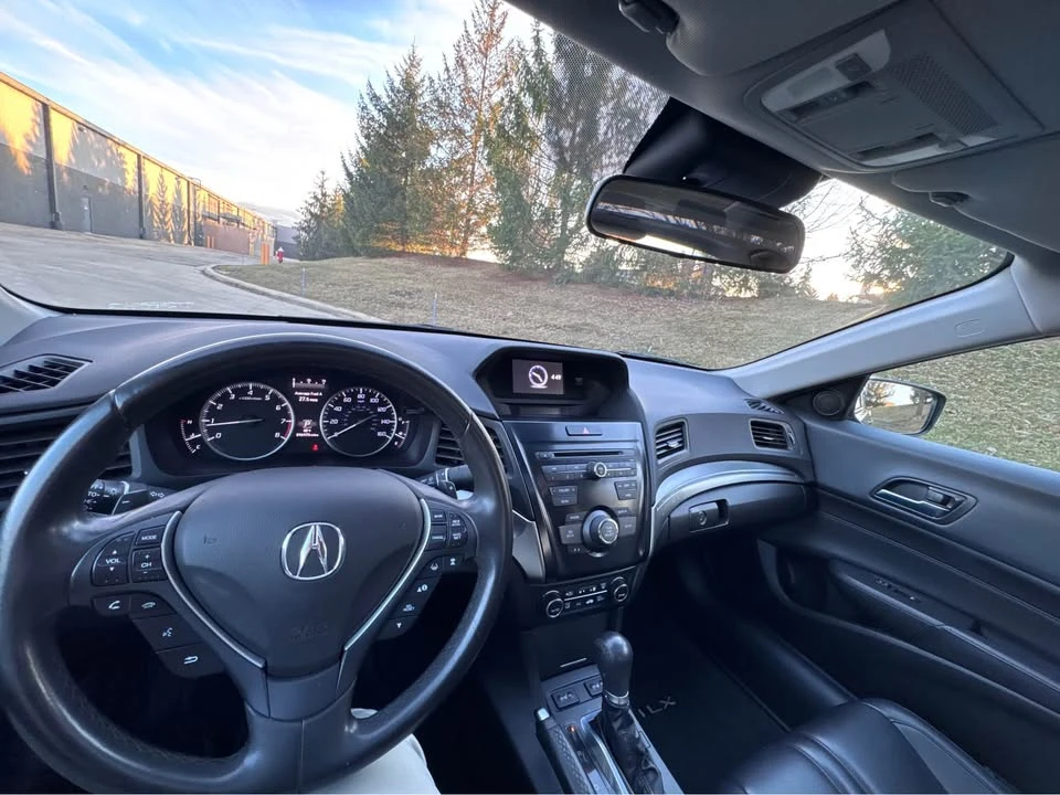 2019 Acura ILX - Image 11 of 12