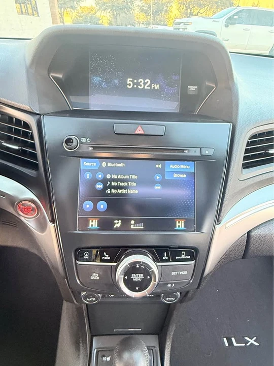 2019 Acura ILX - Image 13 of 18