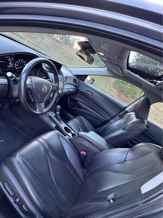 2019 Acura ILX - Image 8 of 12