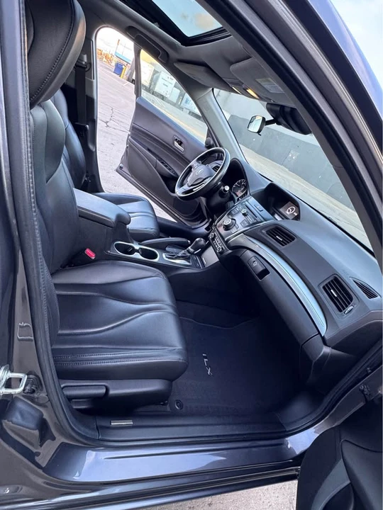 2019 Acura ILX - Image 7 of 12